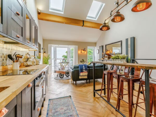 2 BED - 472 Mumbles Road, Mumbles, Swansea, SA3 4DW