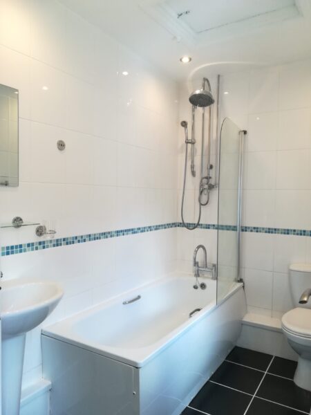 Flat 3, 7 Uplands Terrace, Uplands, Swansea, SA2 0GU