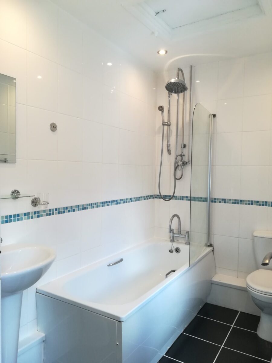 Flat 3, 7 Uplands Terrace, Uplands, Swansea, SA2 0GU