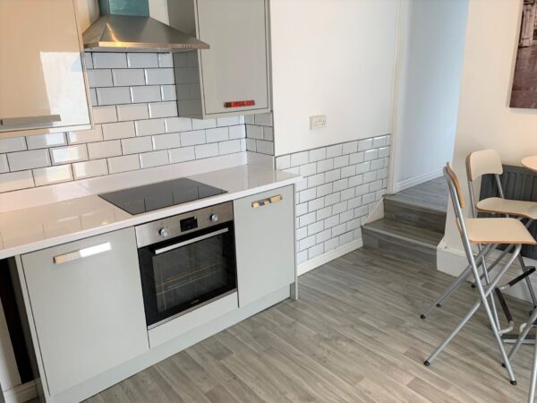 5 BED - 7 Stanley Terrace, Mount Pleasant, Swansea, SA1 6EW