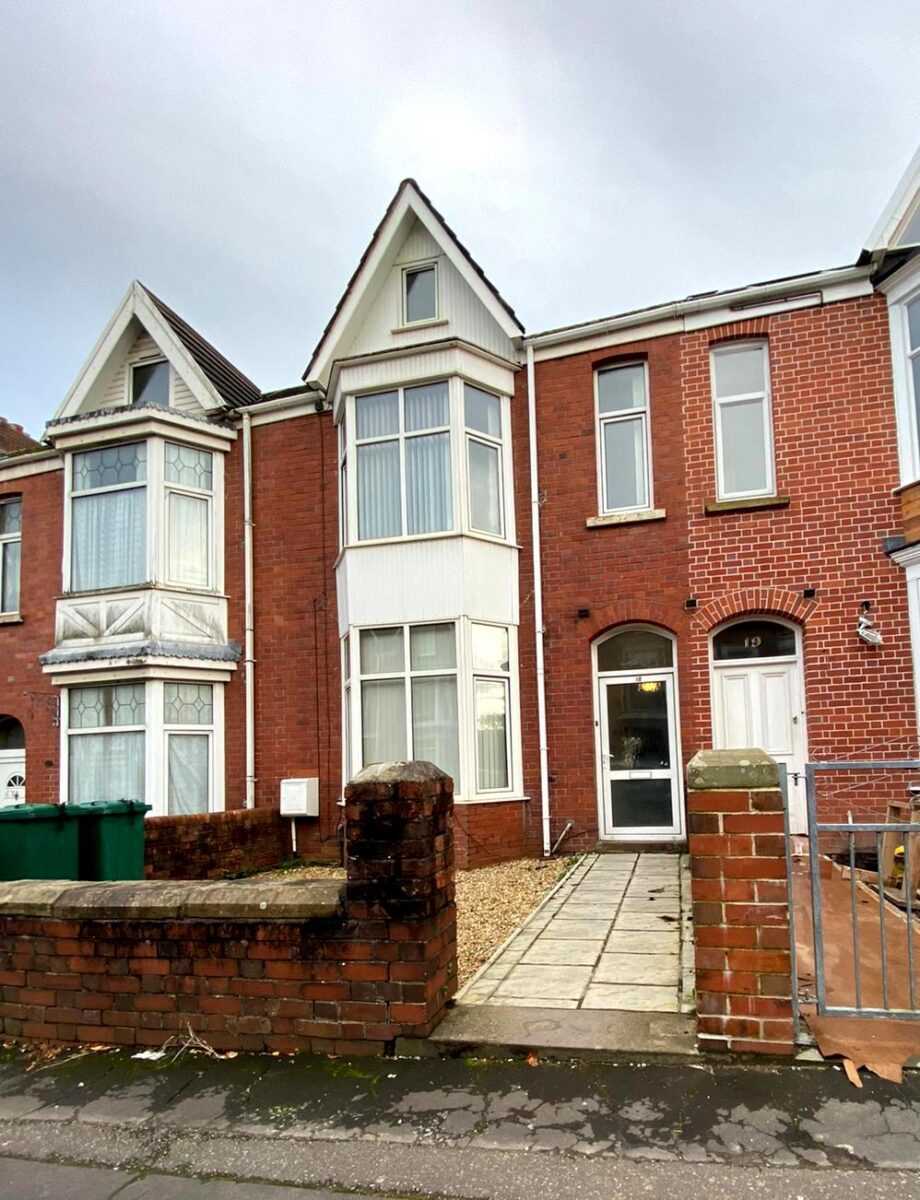 6 BED - 17 Mirador Crescent, Uplands, Swansea, SA2 0QX