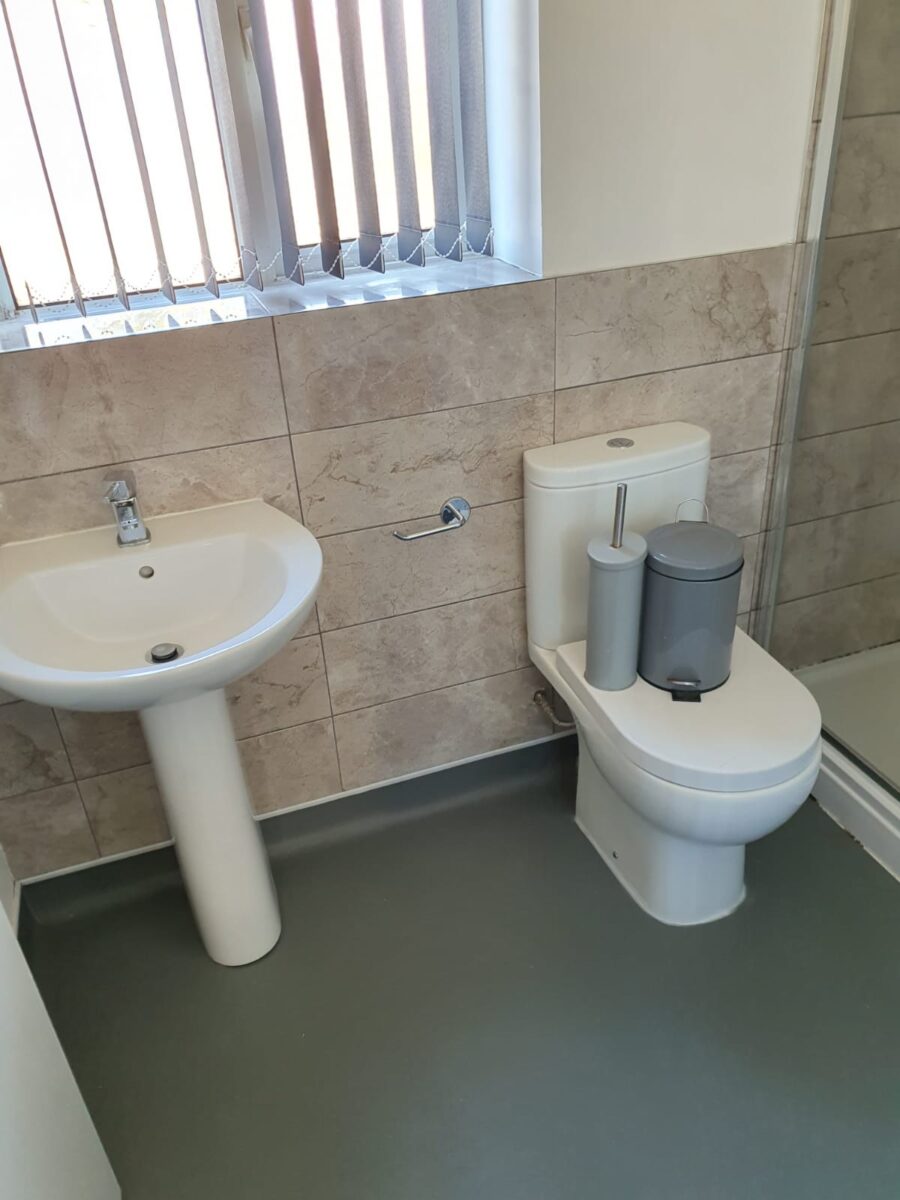 5 BED - 20 Phillips Parade, Brynmill, Swansea, SA1 4JL