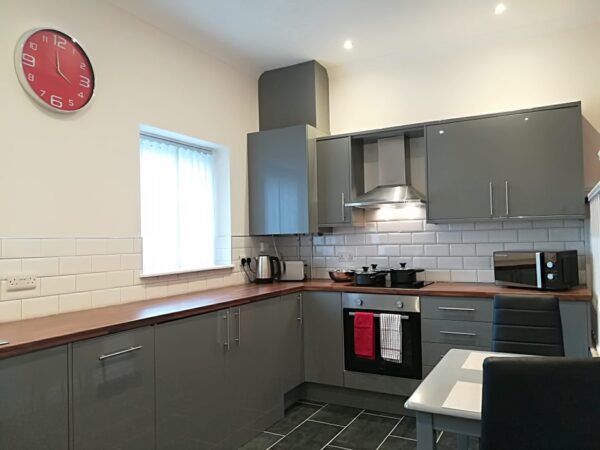 Flat 2, 11 Sketty Road, Uplands, Swansea, SA2 0EU