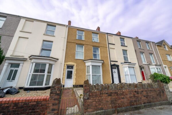 9 BED - 24 Brunswick Street, Swansea, SA1 4JP