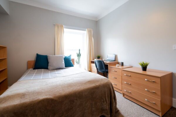 9 BED - 24 Brunswick Street, Swansea, SA1 4JP