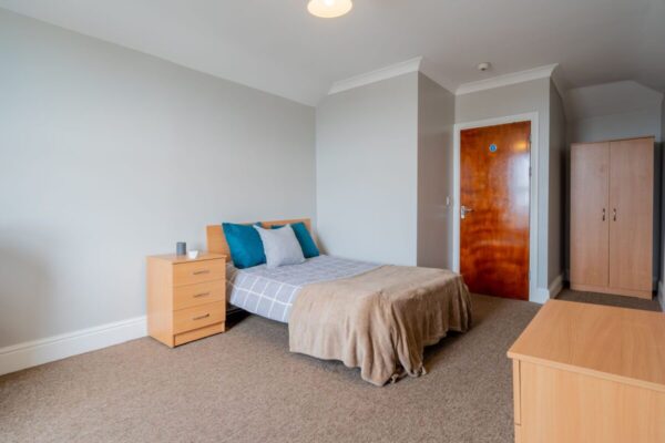 9 BED - 24 Brunswick Street, Swansea, SA1 4JP