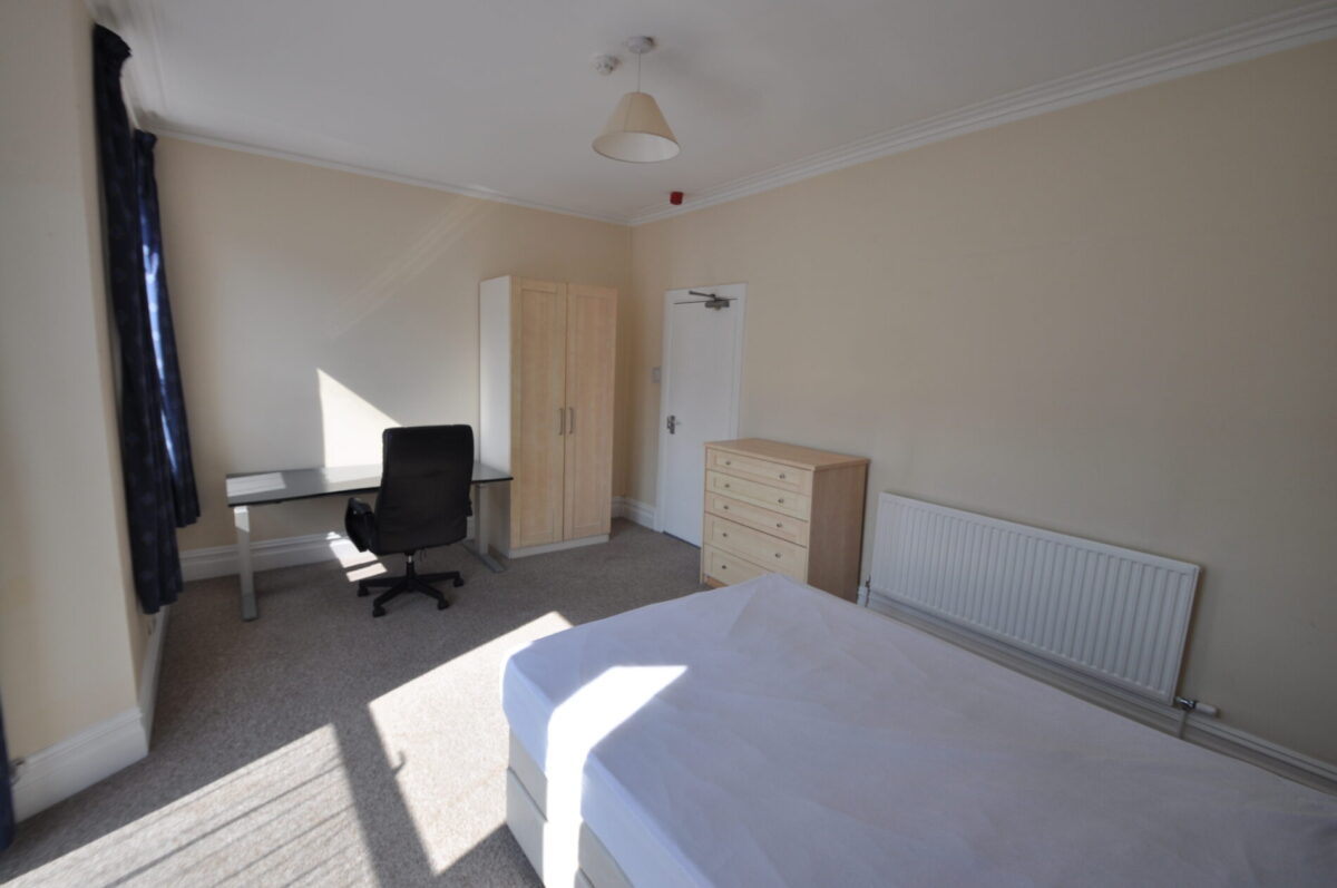 6 BED - 36 Gwydr Crescent, Uplands, Swansea, SA2 0EB