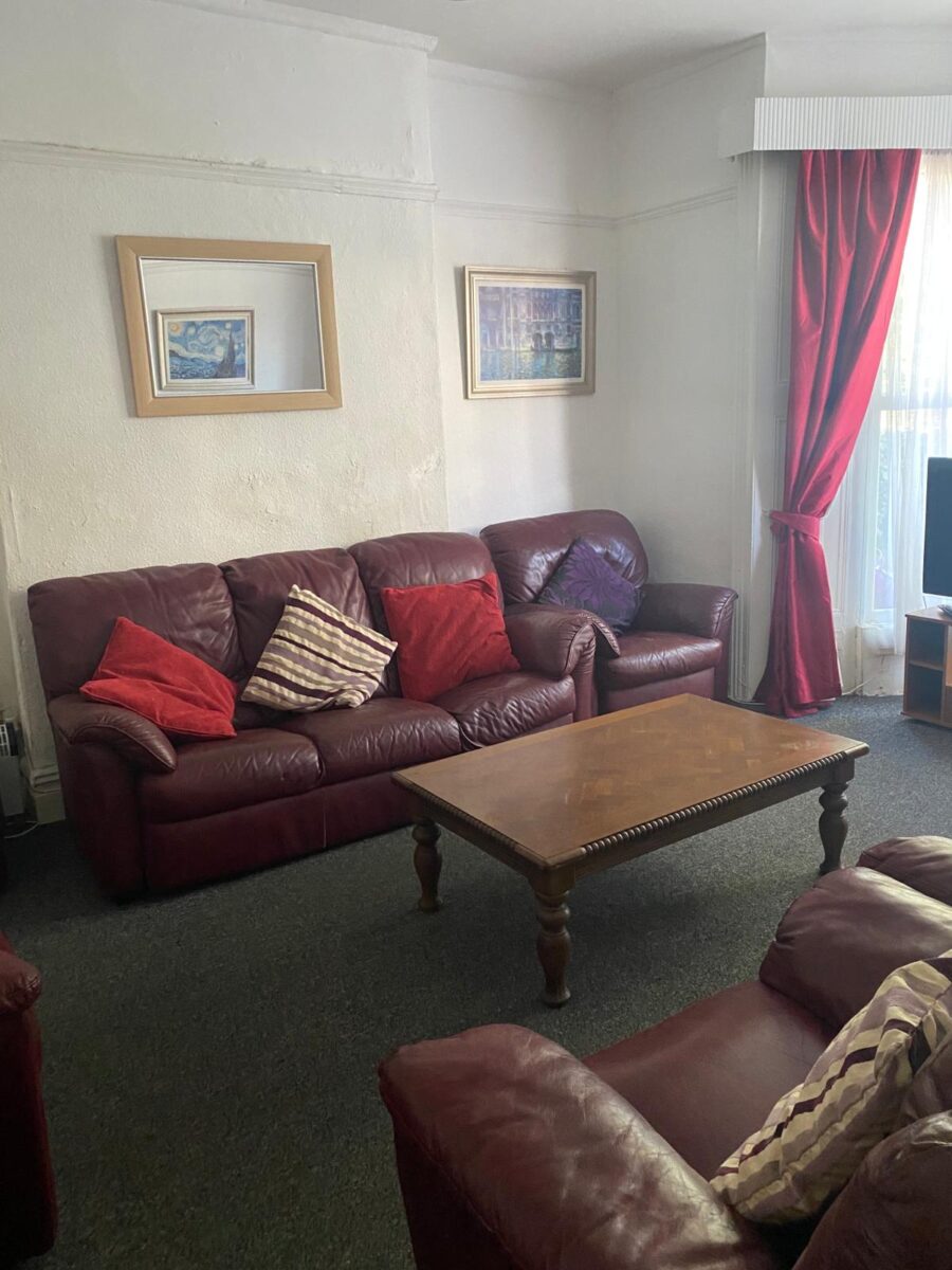 8 BED - 149 Bryn Road Road, Brynmill, Swansea, SA2 0AU