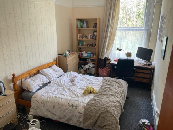 8 BED - 149 Bryn Road Road, Brynmill, Swansea, SA2 0AU