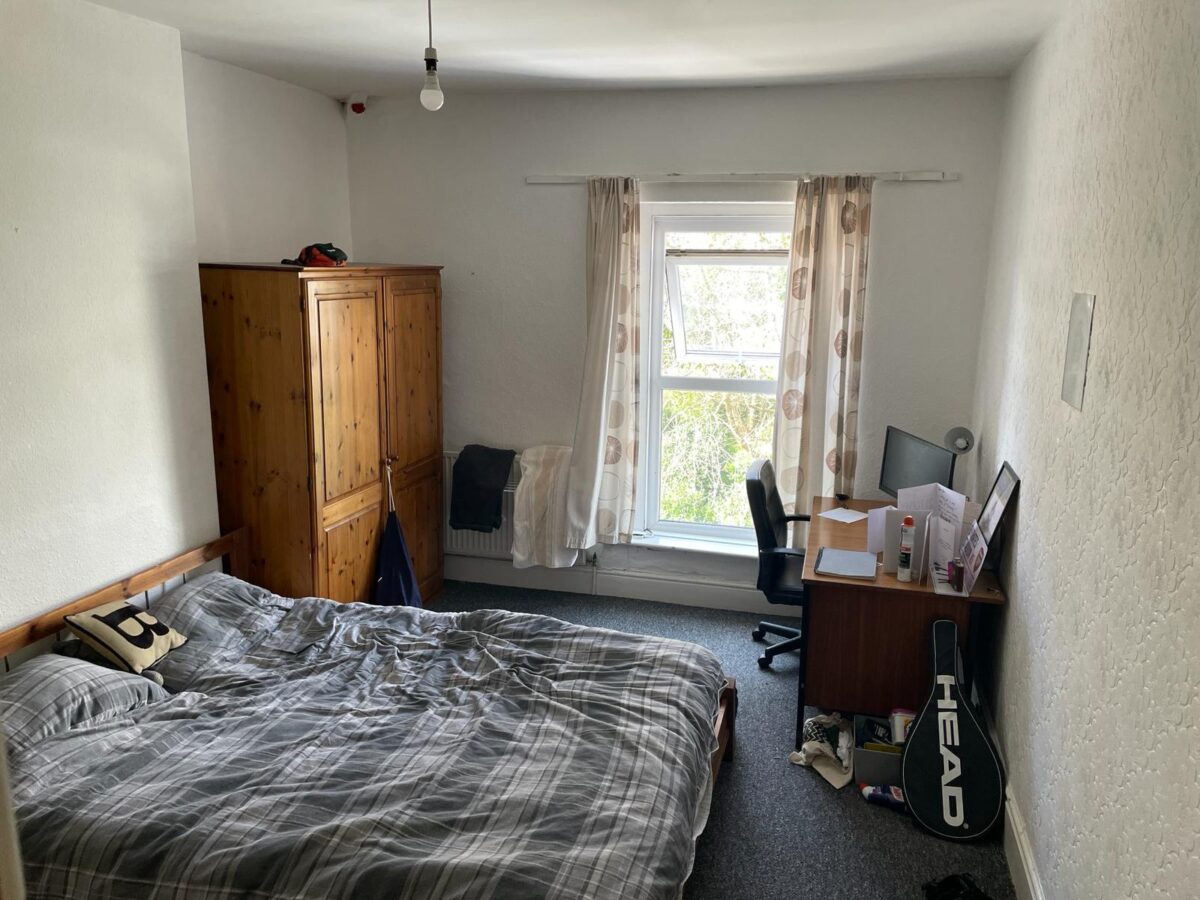 8 BED - 149 Bryn Road Road, Brynmill, Swansea, SA2 0AU
