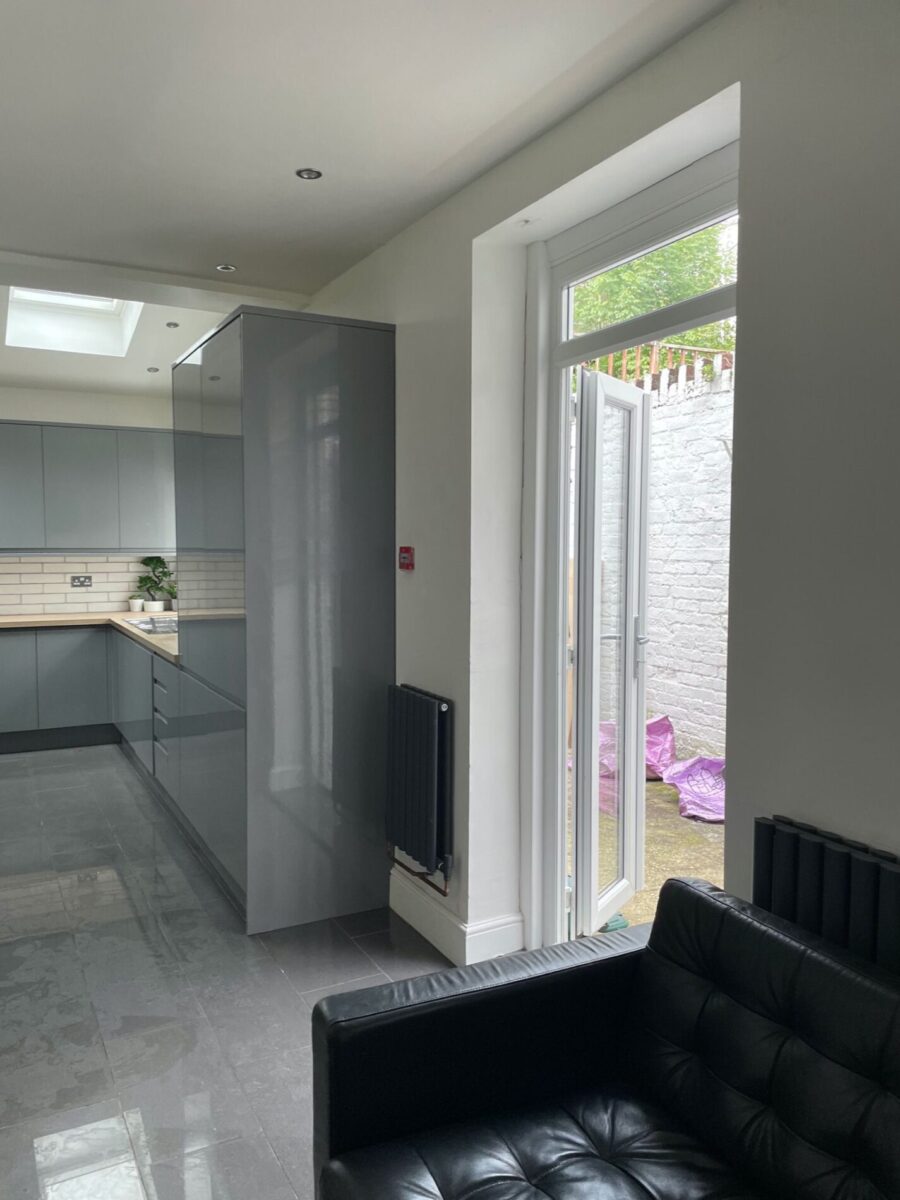 8 BED - 40 Bryn Road, Brynmill, Swansea, SA2 0AR