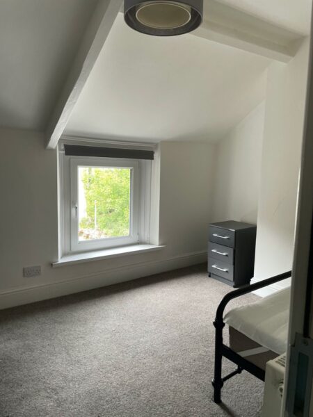 8 BED - 40 Bryn Road, Brynmill, Swansea, SA2 0AR