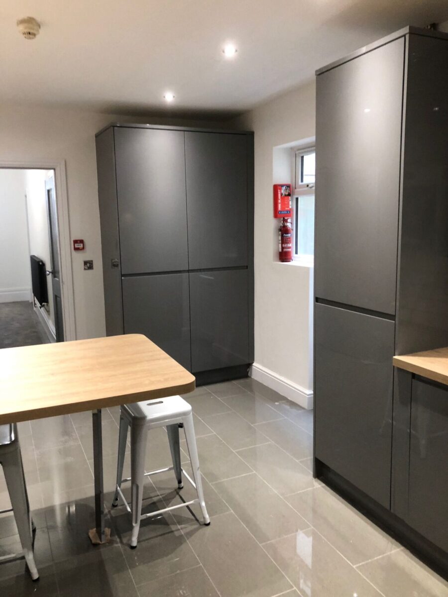 10 BED - 104 Bryn Road, Brynmill, Swansea, SA2 0AR