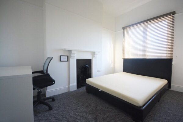 24 Danygraig Road, Port Tenant, Swansea, SA1 8LY