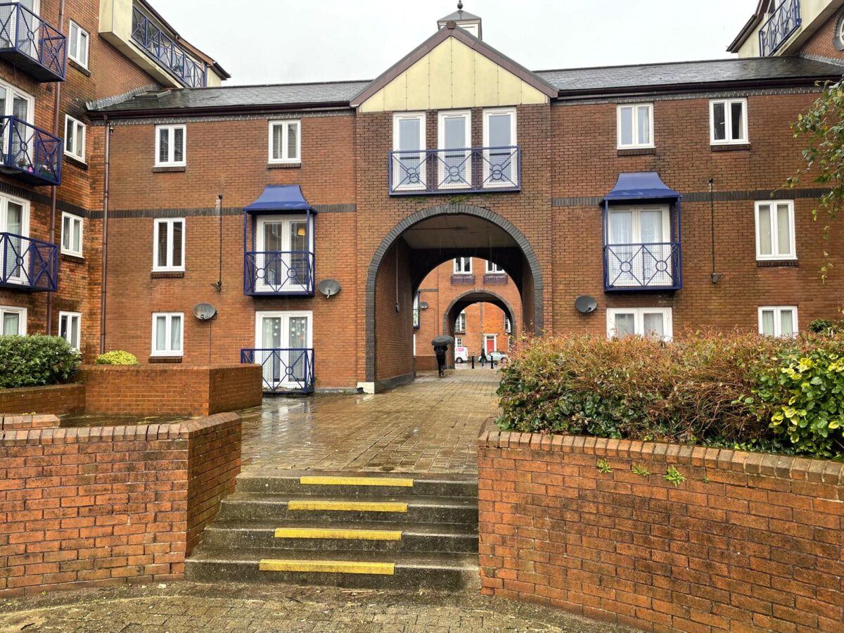 2BED - 25 Monmouth House, Mannheim Quay, Swansea  SA1 1WD