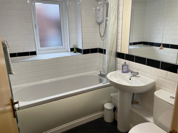 2BED - 25 Monmouth House, Mannheim Quay, Swansea  SA1 1WD