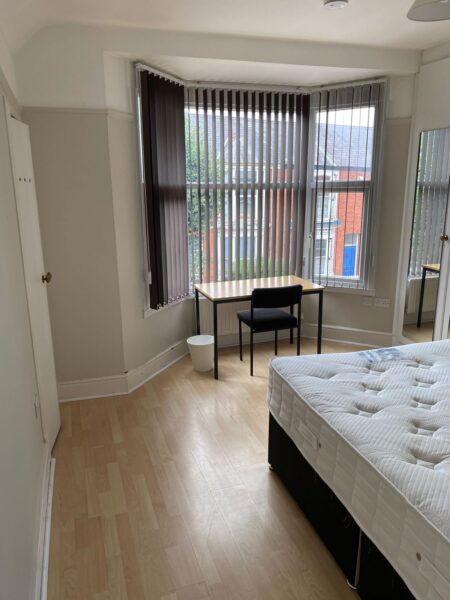 46 Glanbrydan Avenue, Uplands, Swansea, SA2 0HY