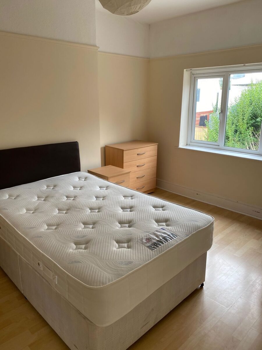 46 Glanbrydan Avenue, Uplands, Swansea, SA2 0HY