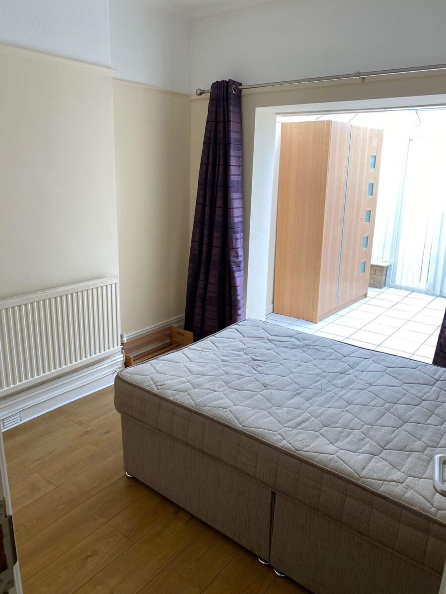 46 Glanbrydan Avenue, Uplands, Swansea, SA2 0HY
