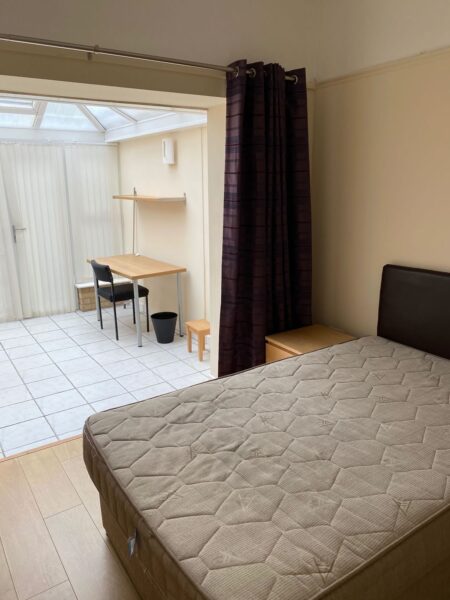 46 Glanbrydan Avenue, Uplands, Swansea, SA2 0HY