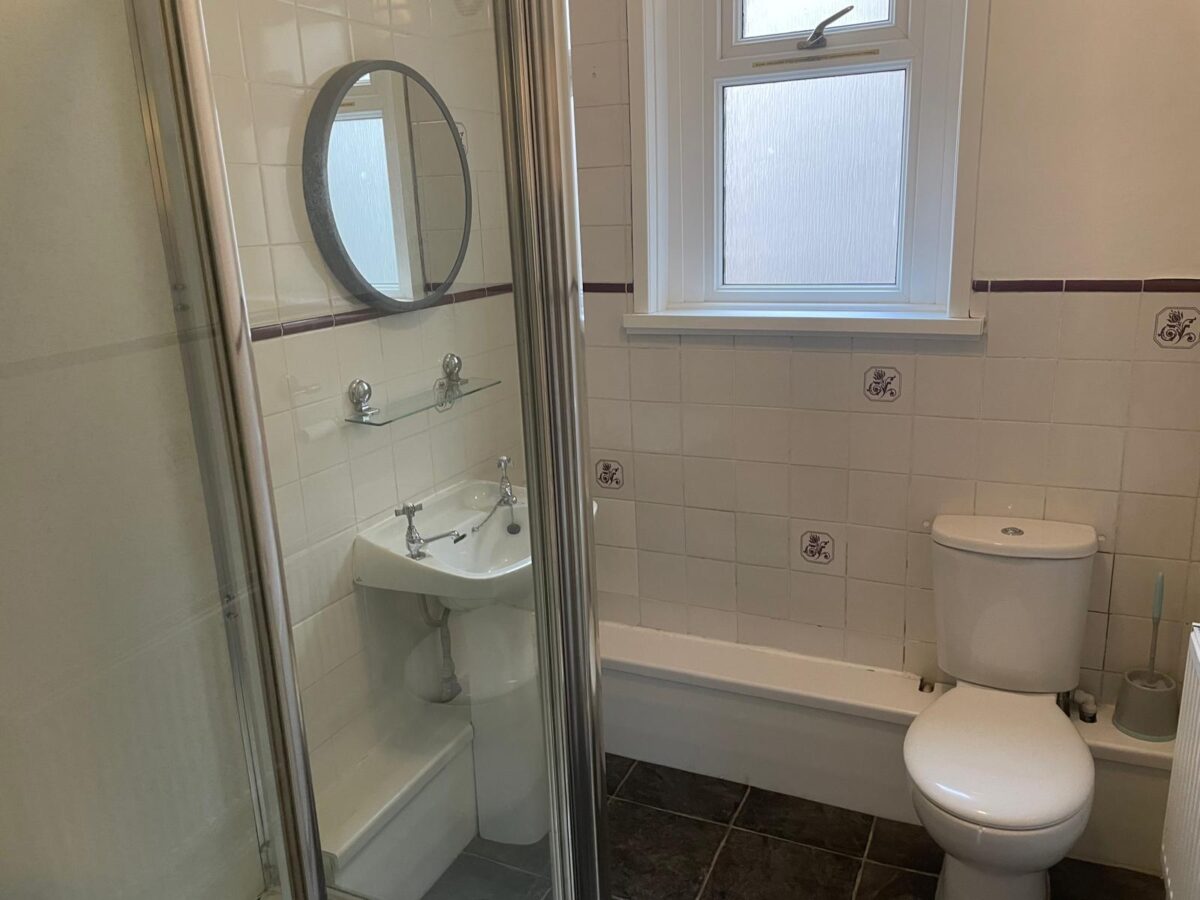16 Gwydr Crescent, Uplands, Swansea, SA2 0EB