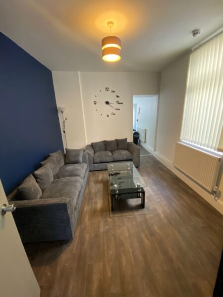 105 King Edwards Road, Brynmill, Uplands, SA1 4LW