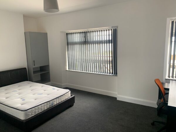 30 Malvern Terrace, Brynmill, Swansea, SA2 0BE