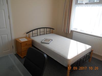 27 Baglan Street, Port Tennant, Swansea, SA1 8JZ