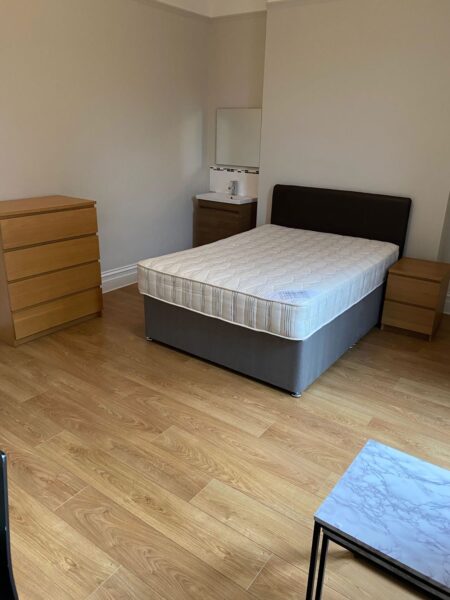 63 Glanbrydan Avenue, Uplands, Swansea, SA2 0HY
