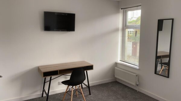31 Waterloo Place, Brynmill, Swansea, SA2 0DE