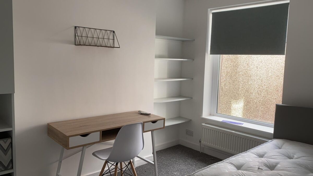 31 Waterloo Place, Brynmill, Swansea, SA2 0DE