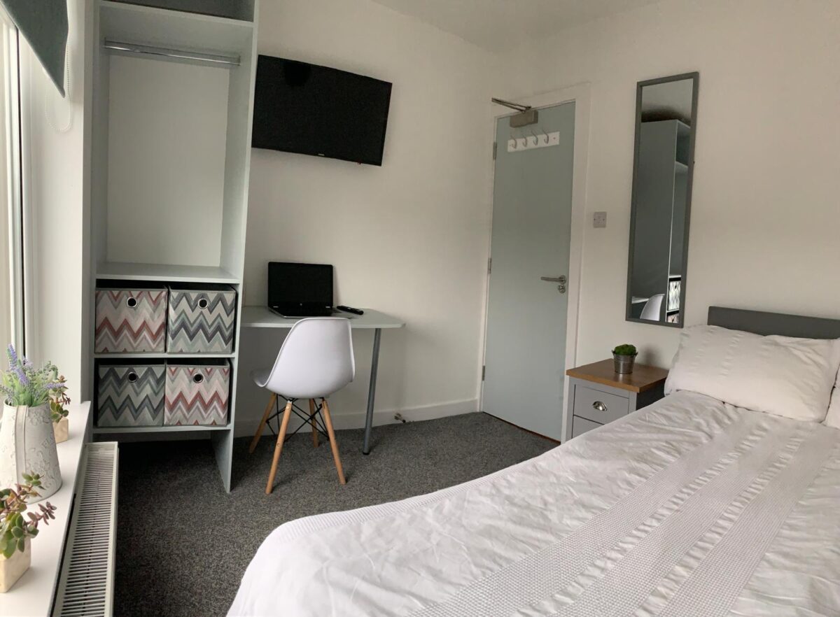 31 Waterloo Place, Brynmill, Swansea, SA2 0DE