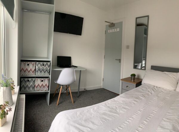31 Waterloo Place, Brynmill, Swansea, SA2 0DE