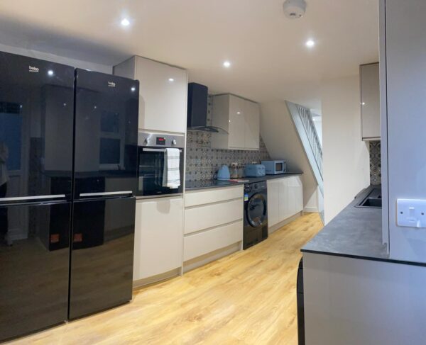 31 Waterloo Place, Brynmill, Swansea, SA2 0DE