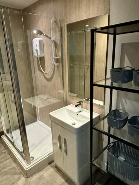 5 BED - 8 Beechwood Road, Uplands, Swansea, SA2 0HL