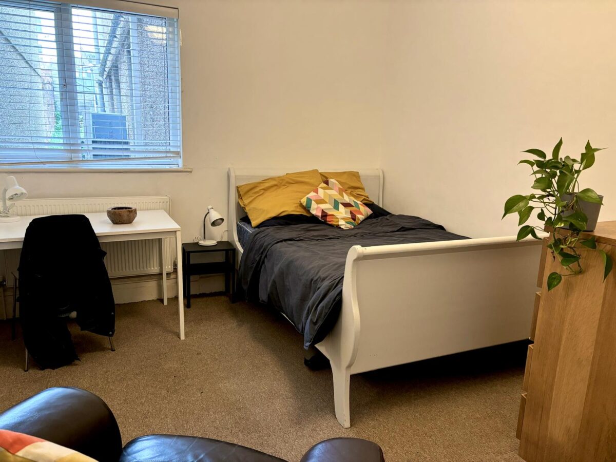 5 BED - 8 Beechwood Road, Uplands, Swansea, SA2 0HL