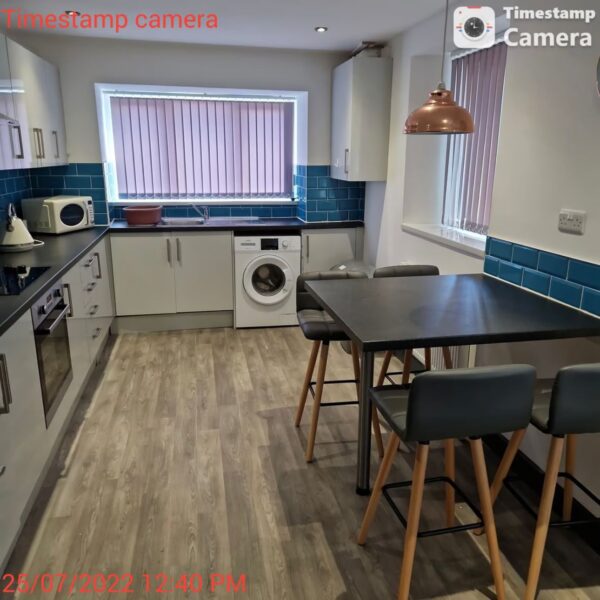 25 King Edwards Road, Brynmill, Swansea, SA1 4LL