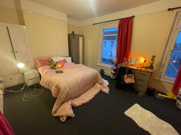 3 Rhyddings Park Road, Brynmill, Swansea