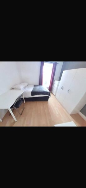 7 BED - 18 Brunswick Street, Brynmill, Swansea, SA1 4JP