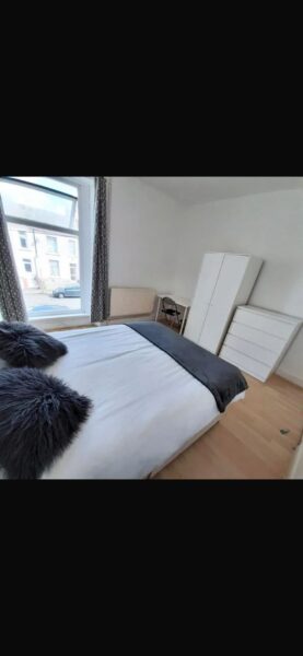 7 BED - 18 Brunswick Street, Brynmill, Swansea, SA1 4JP