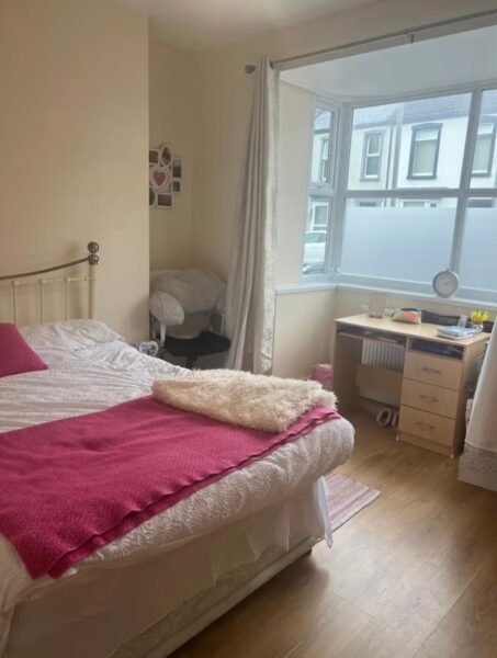 37 St Helens Avenue, Brynmill, Swansea, SA1 4NQ