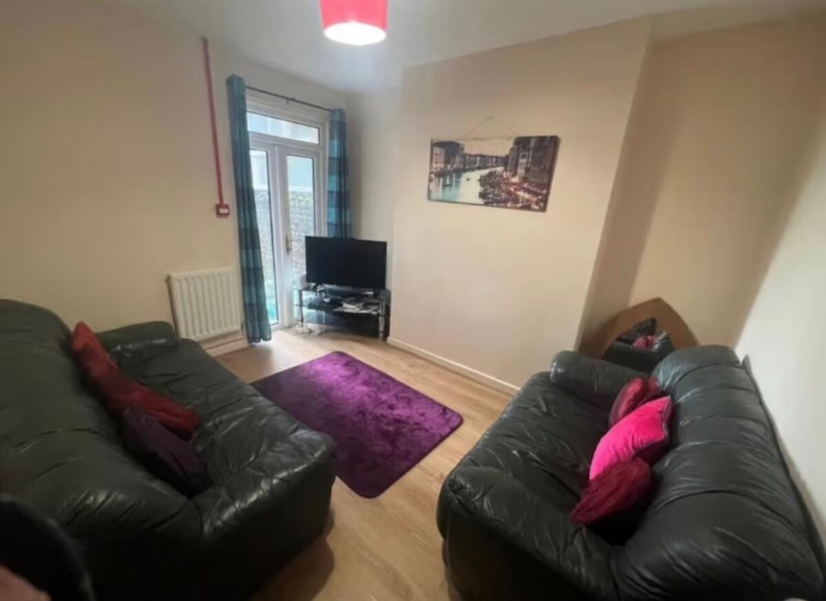 106a Marlborough Road, Brynmill, Swansea, SA2 0DY