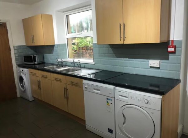 106a Marlborough Road, Brynmill, Swansea, SA2 0DY