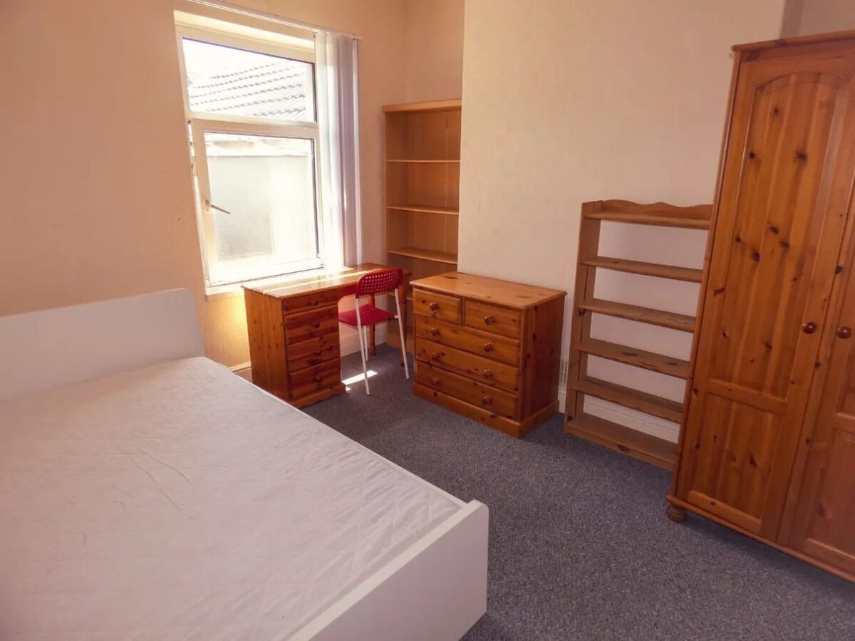 53 Marlborough Road, Brynmill, Swansea, SA2 0DZ