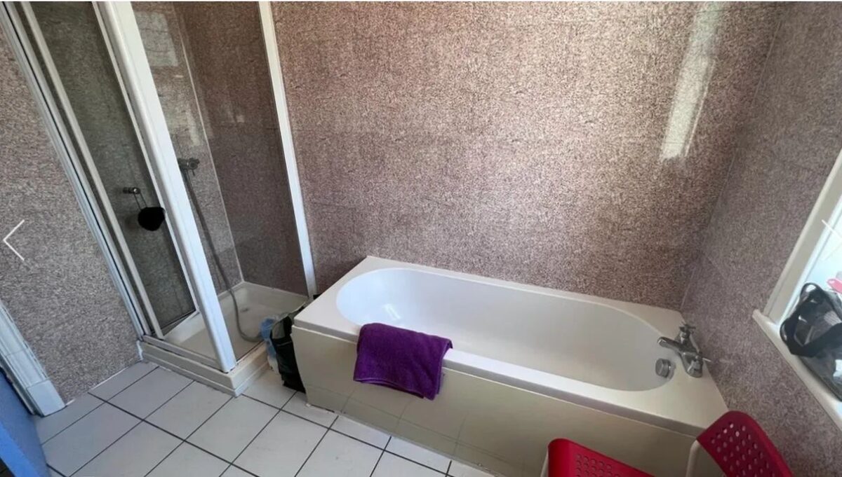 76 Rhyddings Park Road, Brynmill, Swansea, SA2 0AE