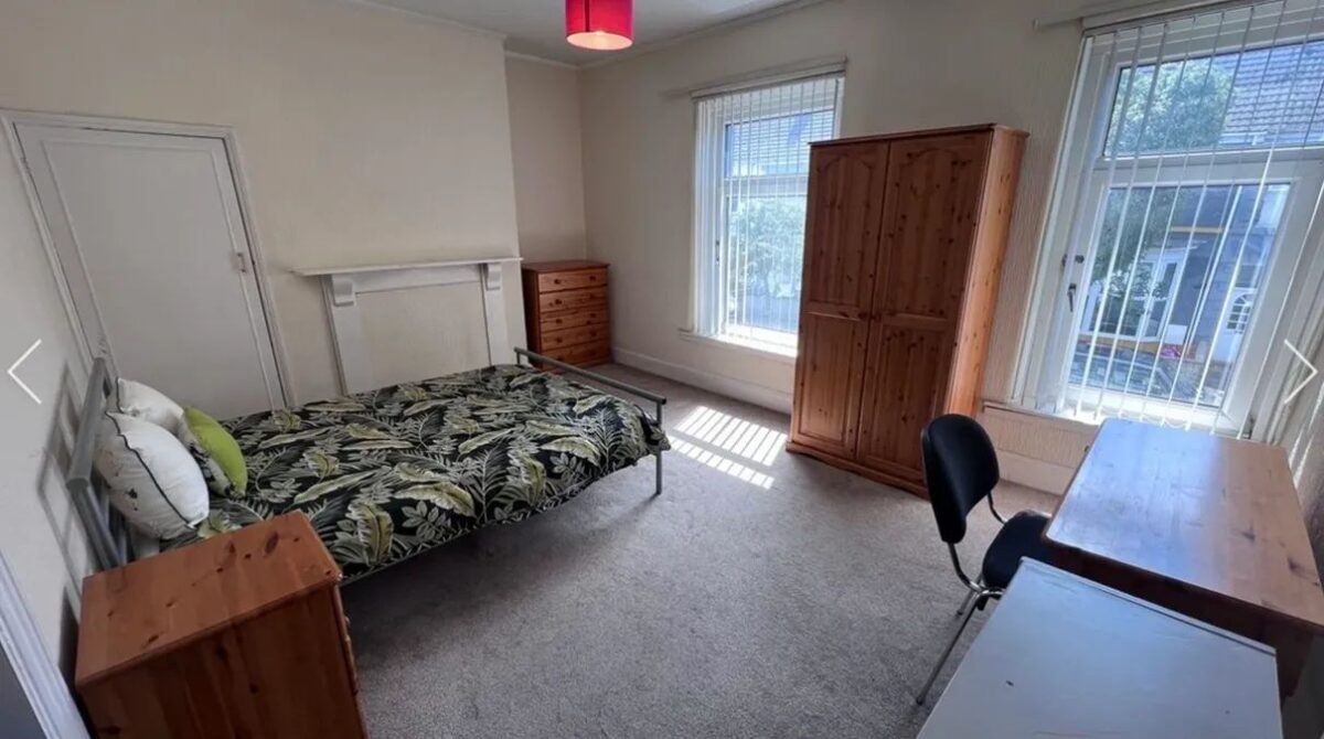 120 Rhyddings Terrace, Brynmill, Swansea, SA2 0DS