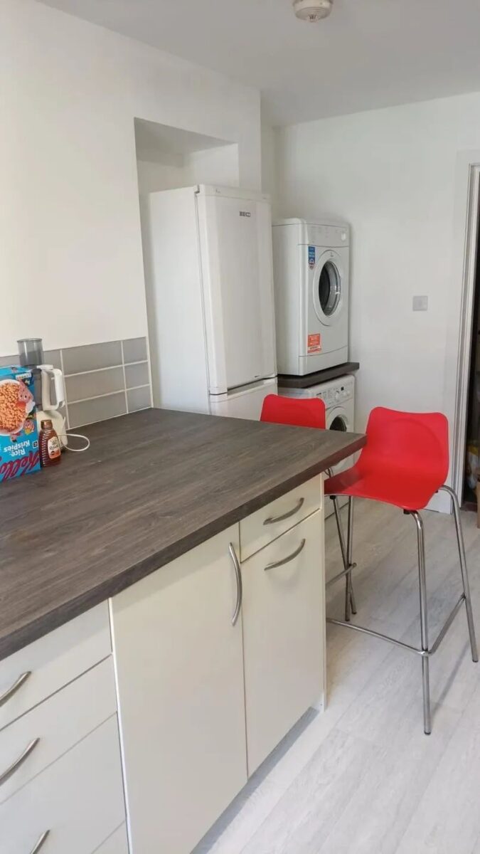 52 Marlborough Road, Brynmill, Swansea, SA2 0DZ