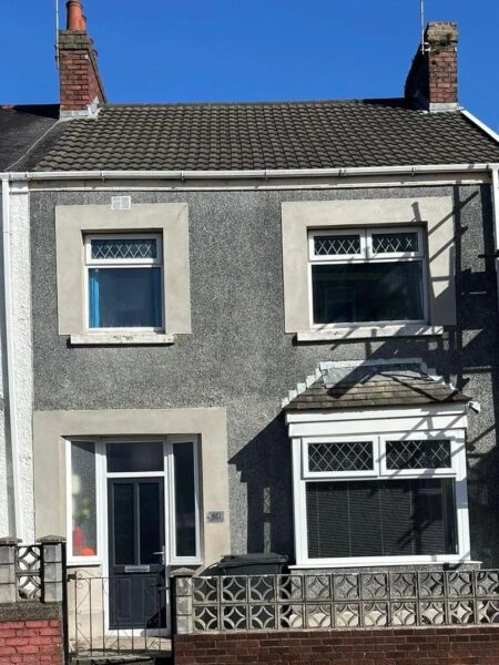 60 Rhyddings Park Road, Brynmill, Swansea, SA2 0AE