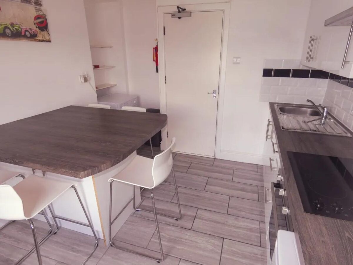 50 Marlborough Road, Brynmill, Swansea, SA2 0DZ
