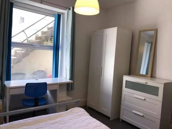 82 Marlborough Road, Brynmill, Swansea, SA2 0DZ